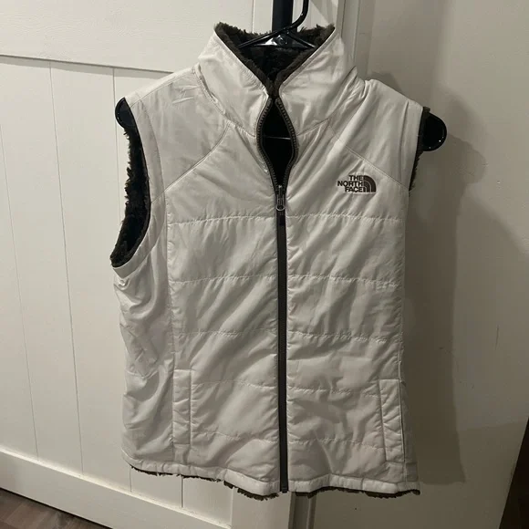 North face vest - Picture 3 of 5